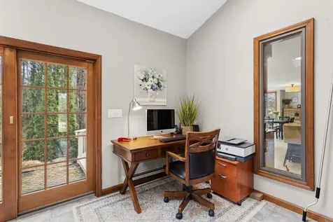 41 Windsor Boulevard Londonderry NH 03053
