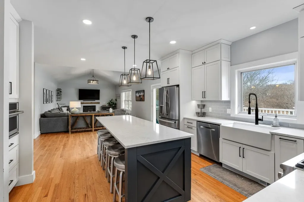20 Vale Drive South Burlington VT 05403