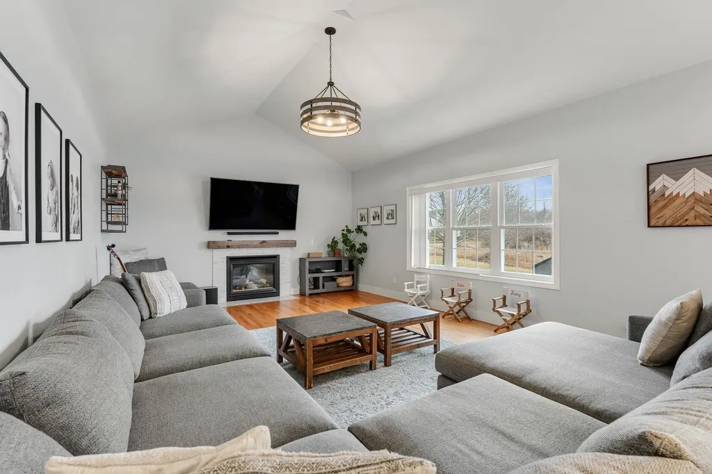 20 Vale Drive South Burlington VT 05403