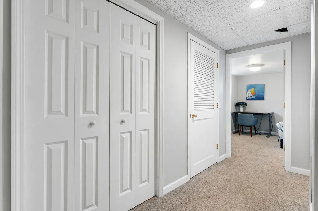 20 Vale Drive South Burlington VT 05403