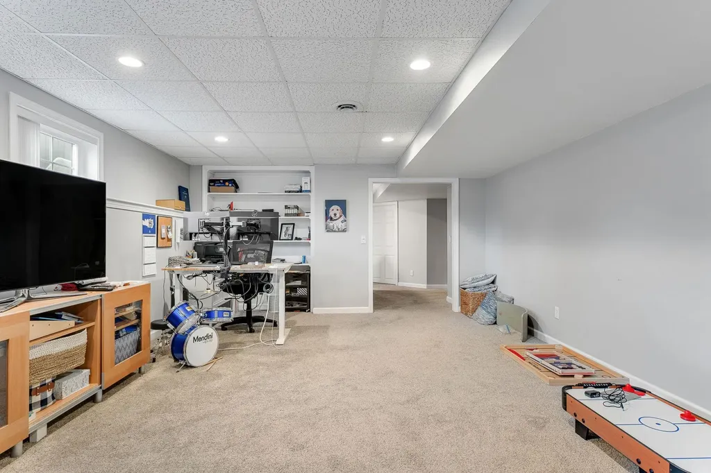 20 Vale Drive South Burlington VT 05403