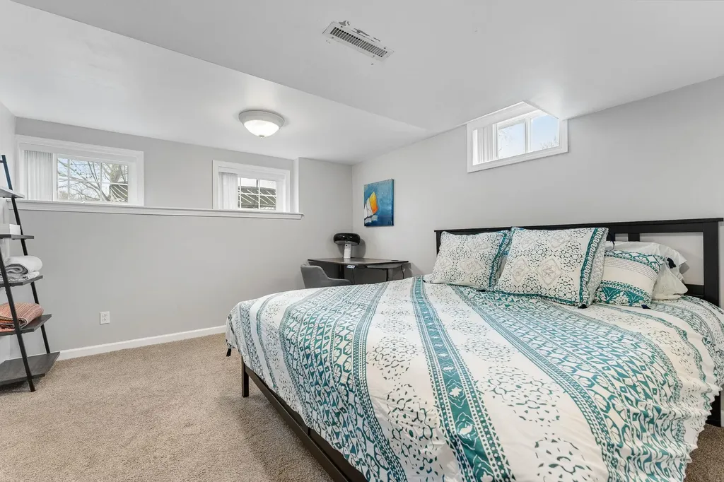 20 Vale Drive South Burlington VT 05403