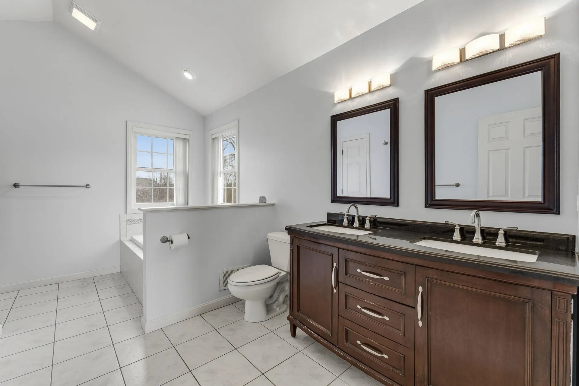 20 Vale Drive South Burlington VT 05403