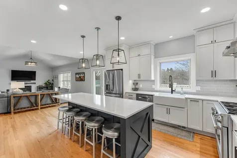 20 Vale Drive South Burlington VT 05403