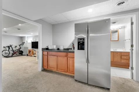 20 Vale Drive South Burlington VT 05403