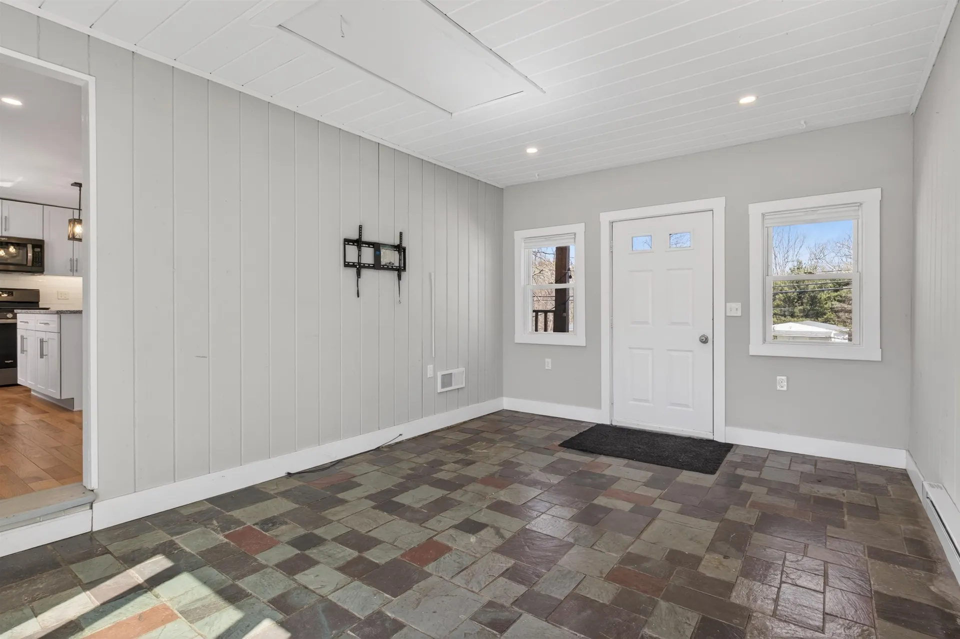 112 Tolend Road Dover NH 03820