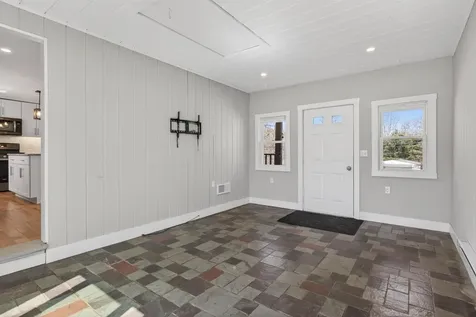 112 Tolend Road Dover NH 03820