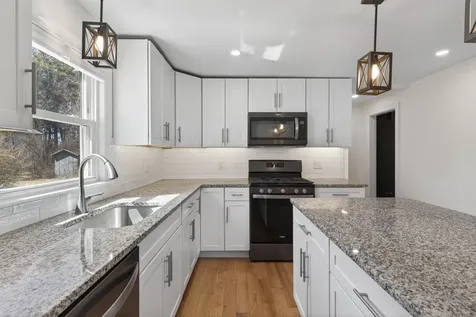 112 Tolend Road Dover NH 03820