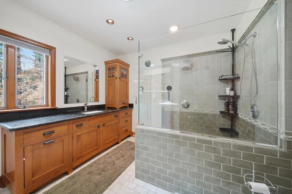 84 Butterfield Mill Road New Boston NH 03070