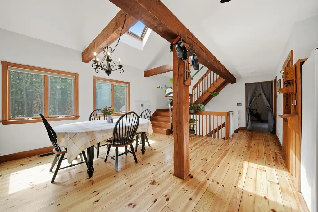 84 Butterfield Mill Road New Boston NH 03070