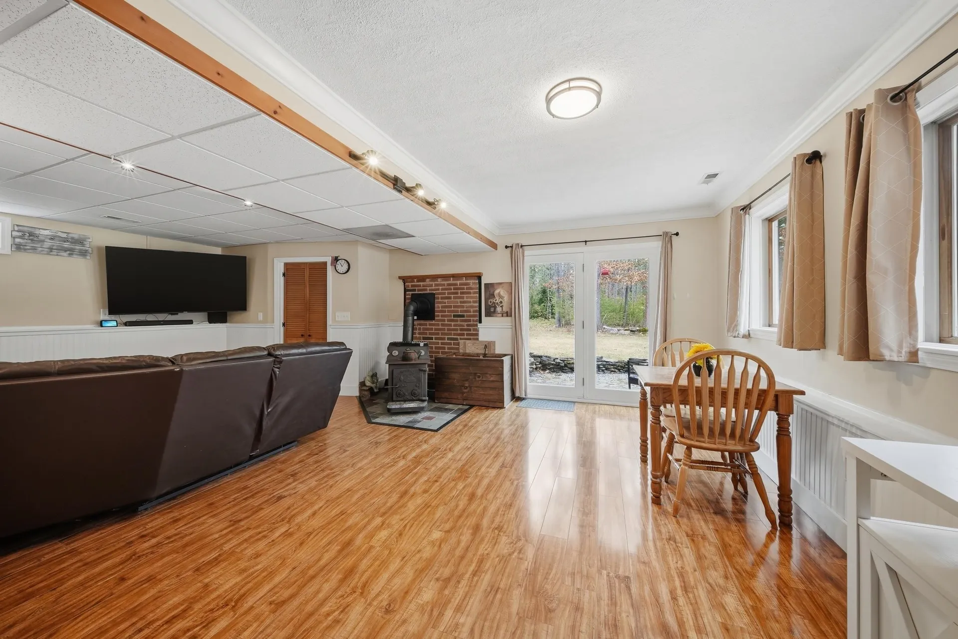 84 Butterfield Mill Road New Boston NH 03070