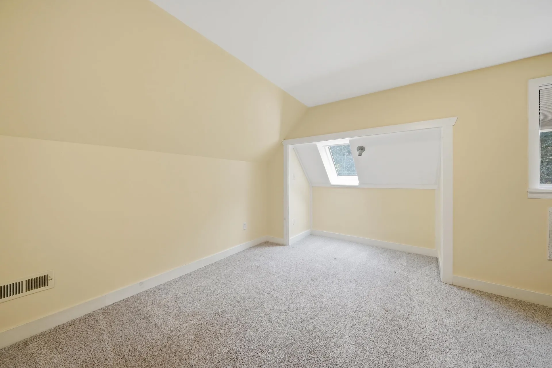 84 Butterfield Mill Road New Boston NH 03070