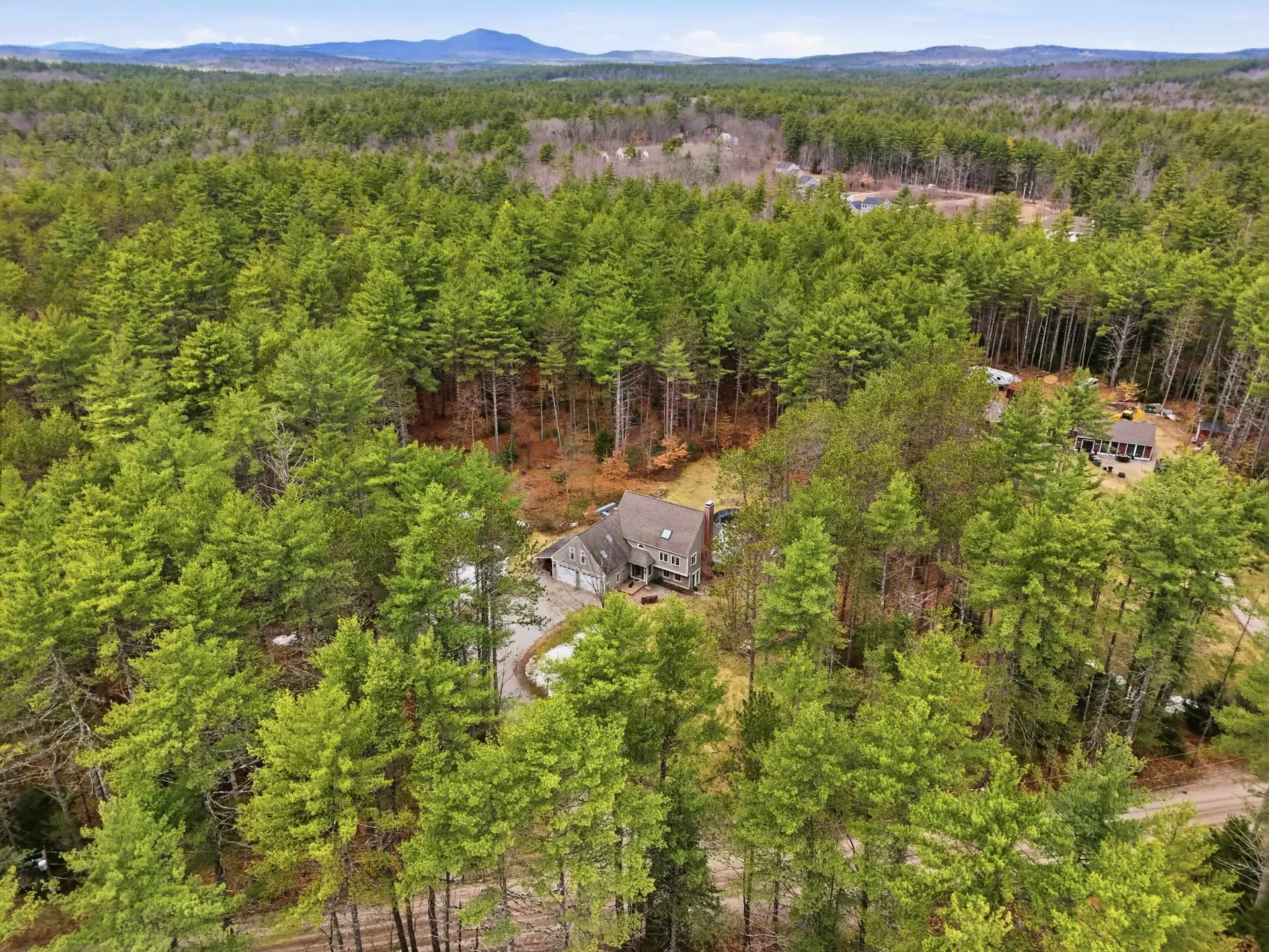 84 Butterfield Mill Road New Boston NH 03070