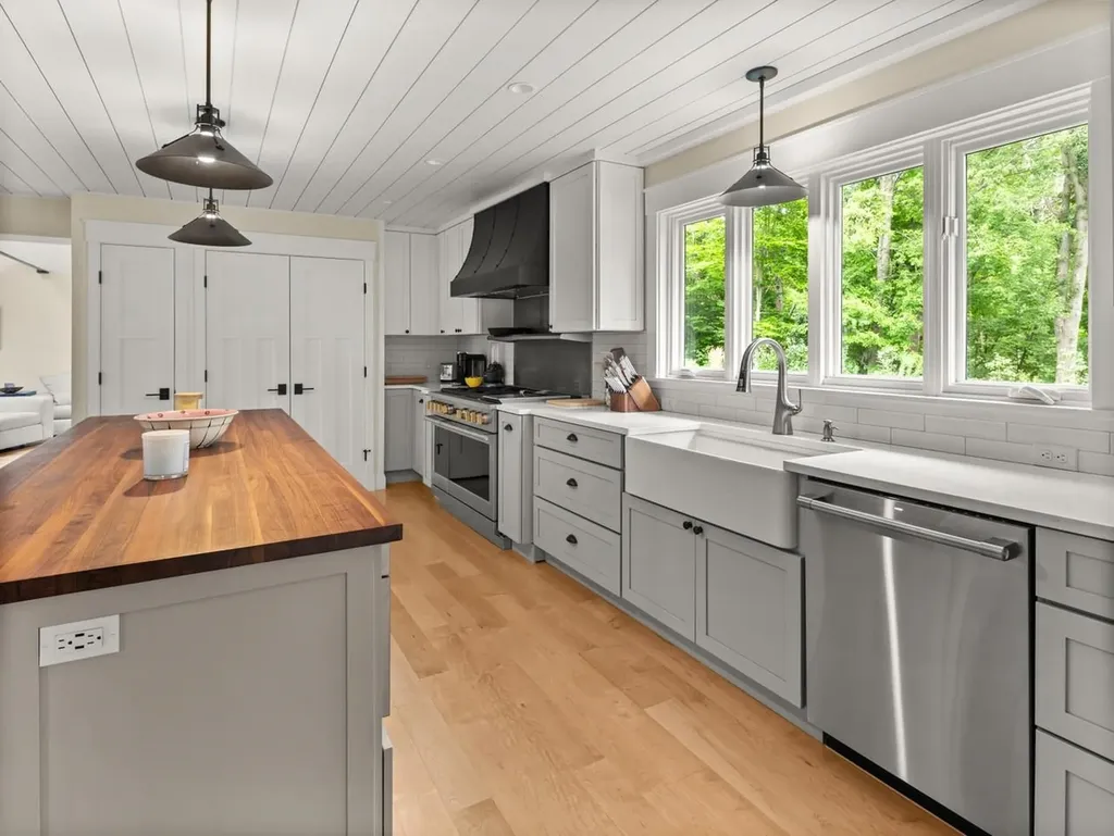 78 Crescent Road Burlington VT 05401