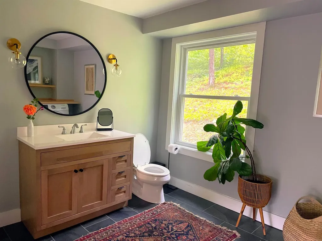 71 Woods Road Dummerston VT 05346