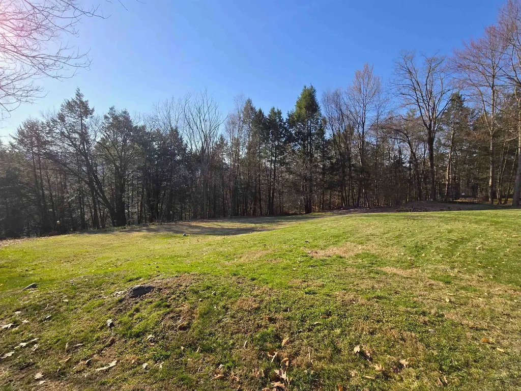 71 Woods Road Dummerston VT 05346