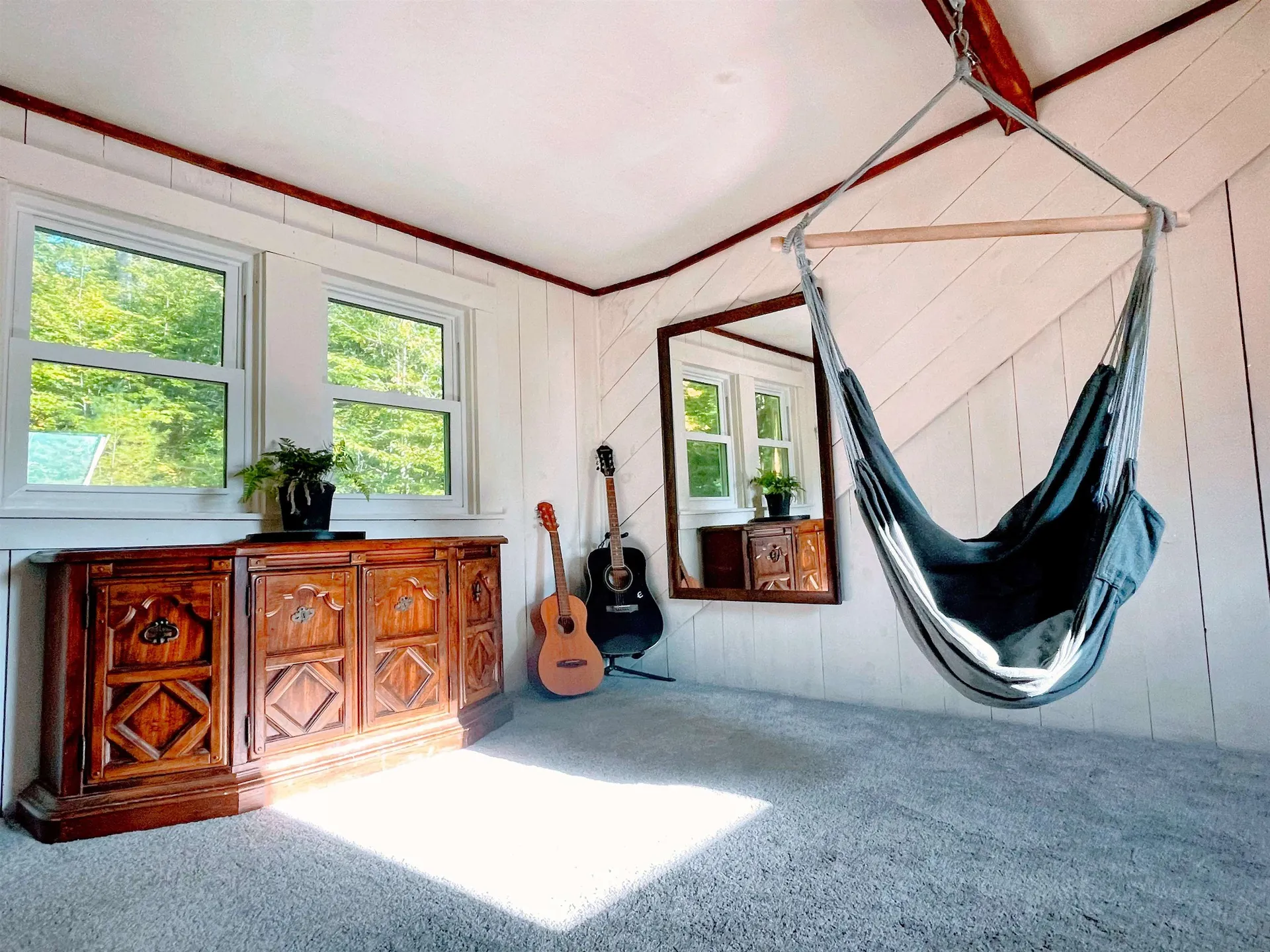 71 Woods Road Dummerston VT 05346
