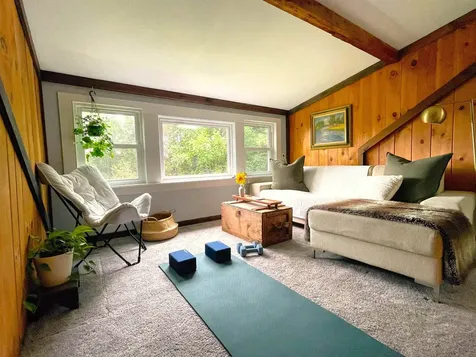 71 Woods Road Dummerston VT 05346