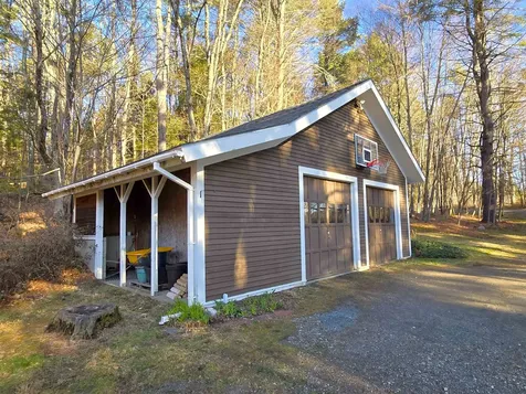 71 Woods Road Dummerston VT 05346