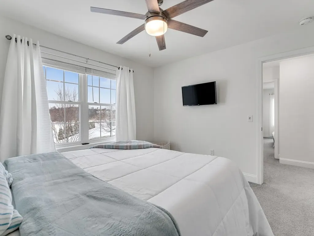 71 Commodore Drive Vergennes VT 05491