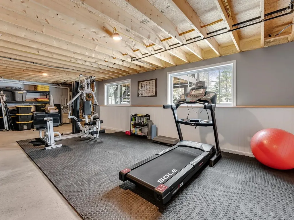 71 Commodore Drive Vergennes VT 05491
