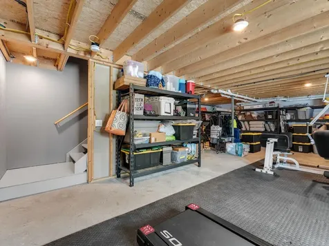 71 Commodore Drive Vergennes VT 05491