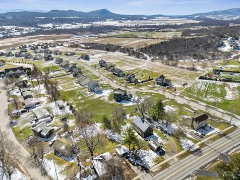 71 Commodore Drive Vergennes VT 05491