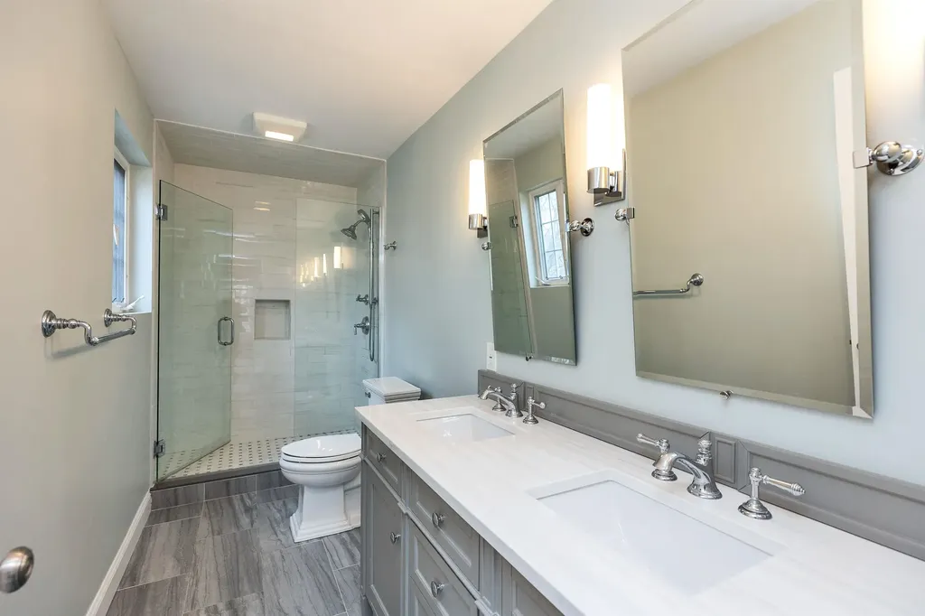 2246 Elm Street Manchester NH 03104
