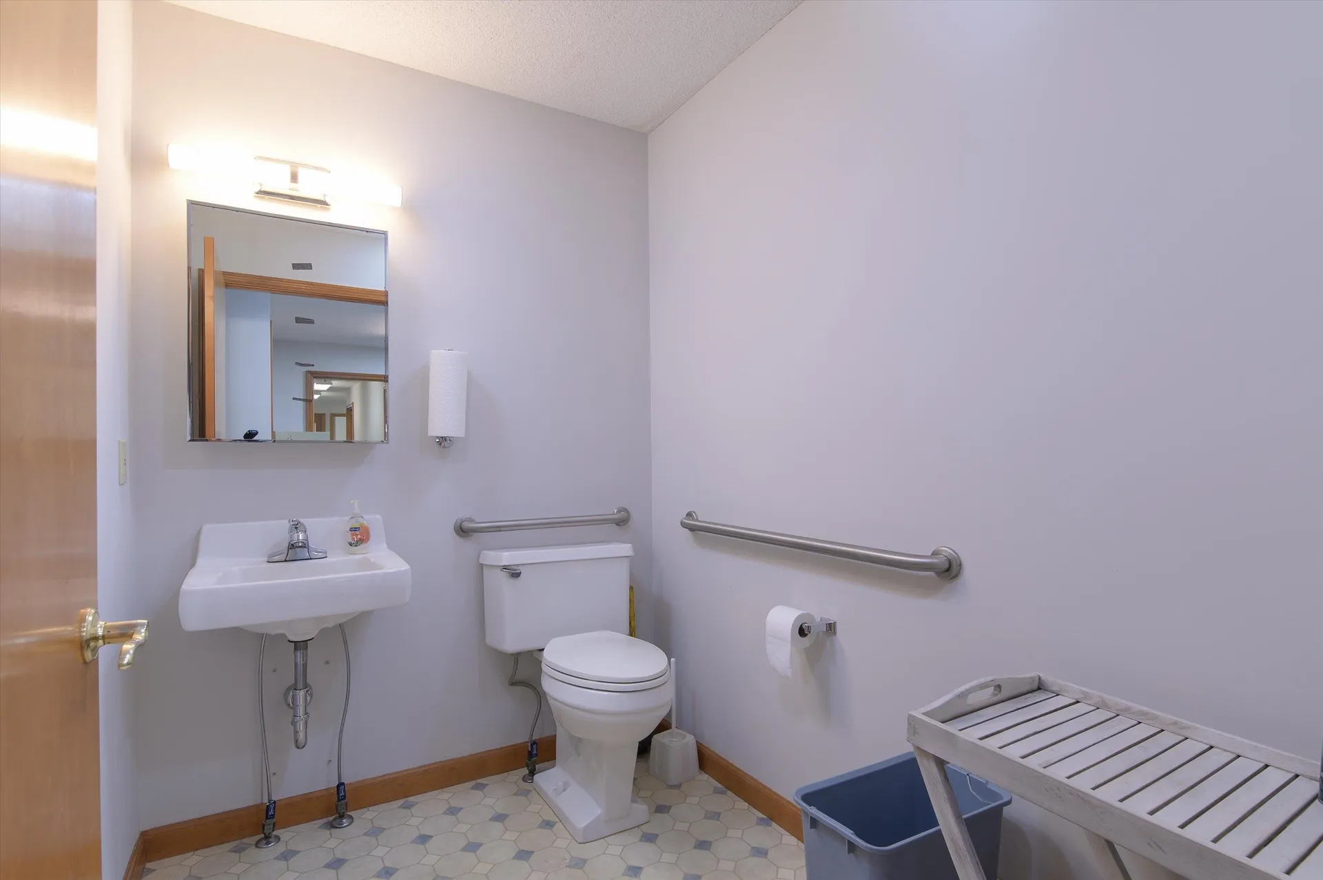 156 Main Street Ludlow VT 05149