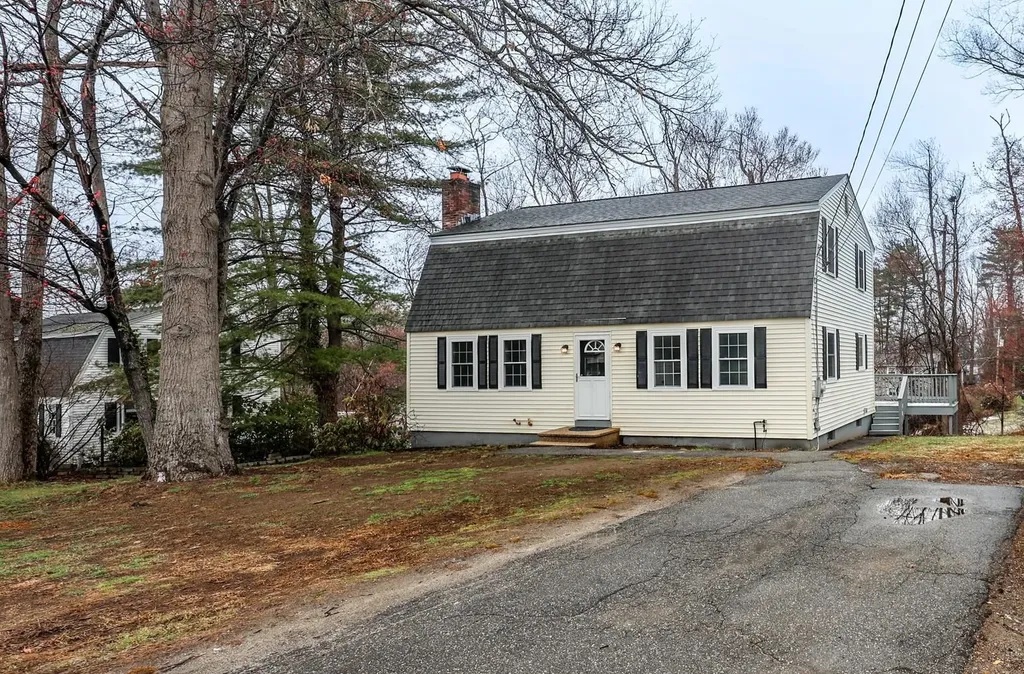 29 Nightingale Road Nashua NH 03062