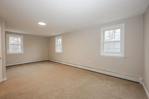 29 Nightingale Road Nashua NH 03062