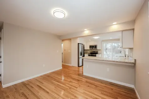 29 Nightingale Road Nashua NH 03062