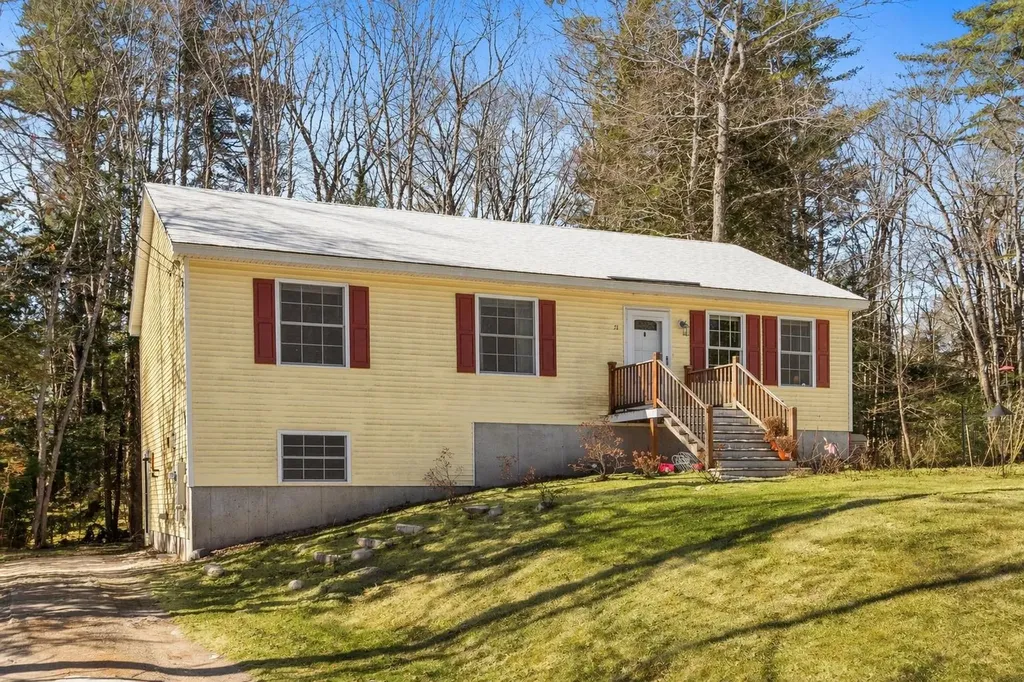 71 Windsor Way Barnstead NH 03225