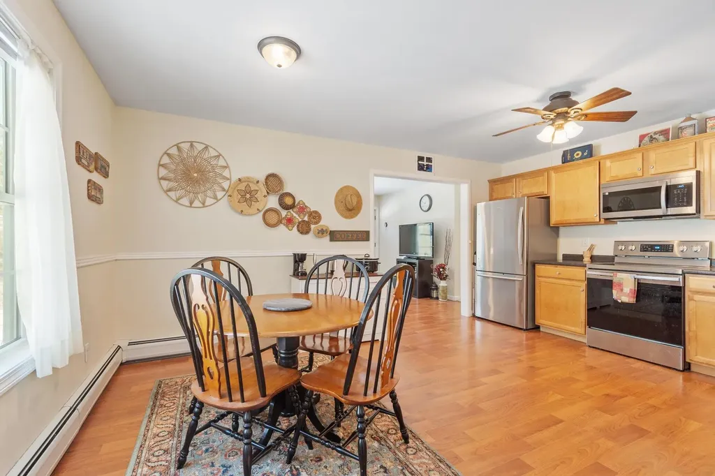 71 Windsor Way Barnstead NH 03225