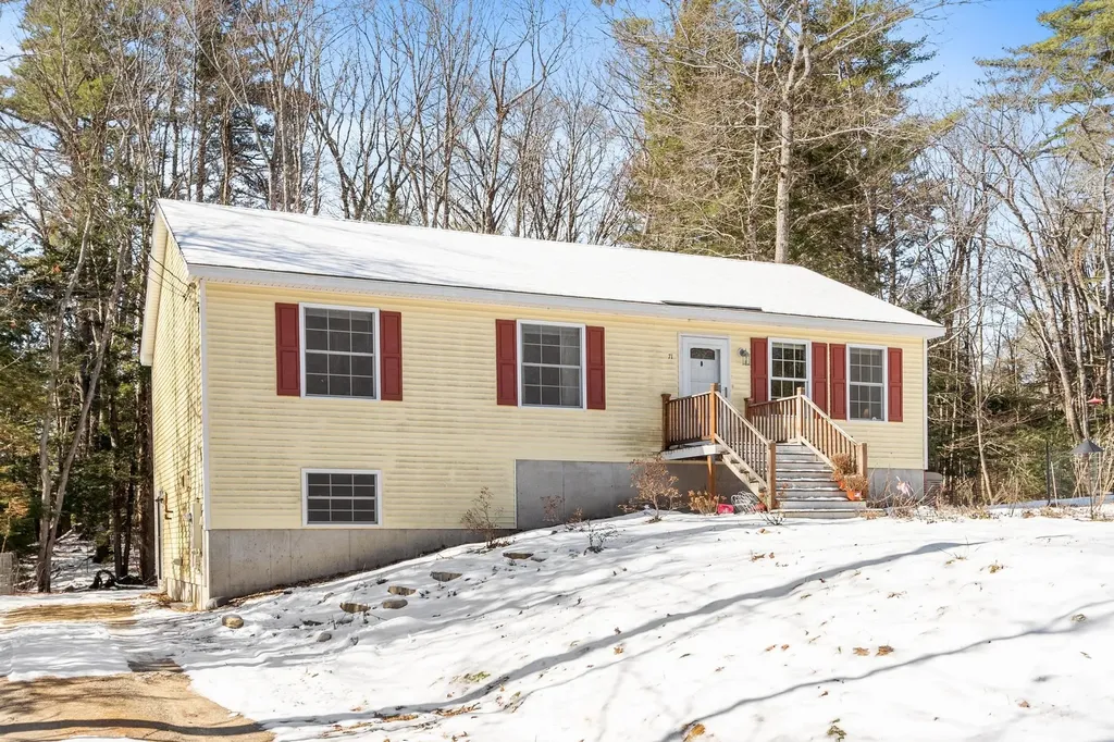 71 Windsor Way Barnstead NH 03225