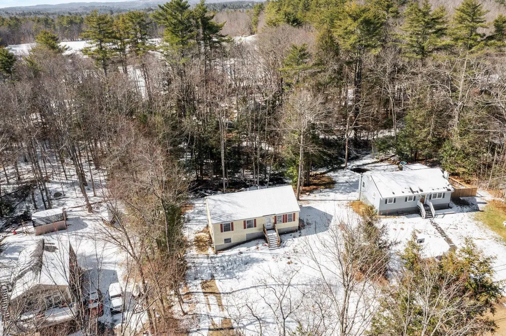 71 Windsor Way Barnstead NH 03225