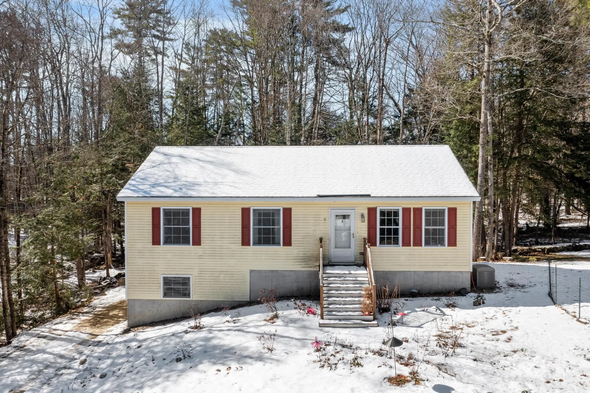 71 Windsor Way Barnstead NH 03225
