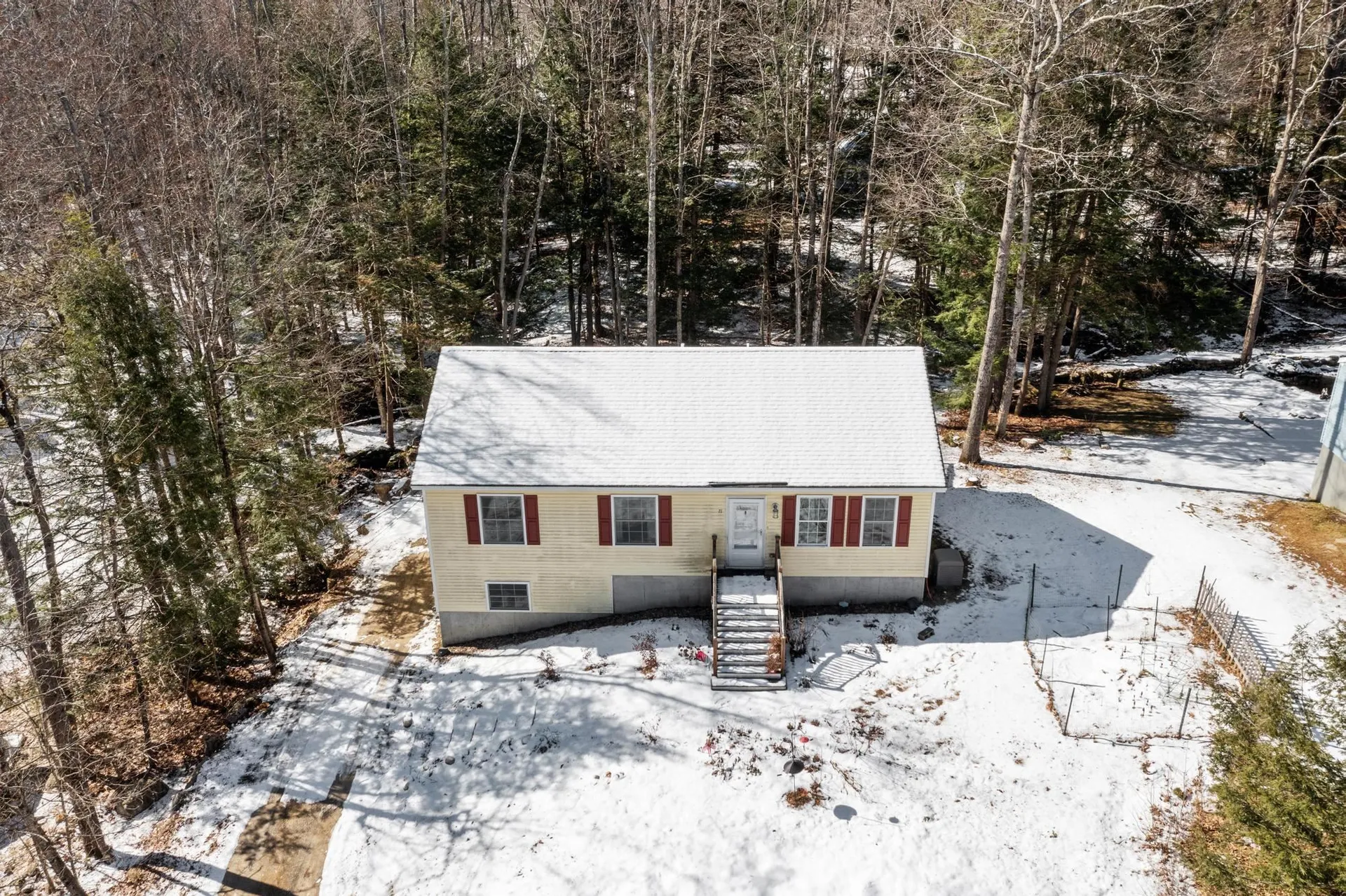 71 Windsor Way Barnstead NH 03225