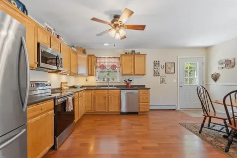 71 Windsor Way Barnstead NH 03225