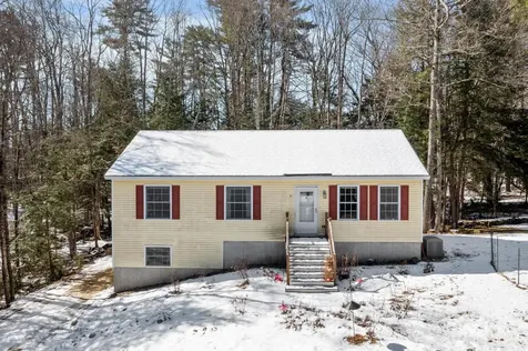 71 Windsor Way Barnstead NH 03225