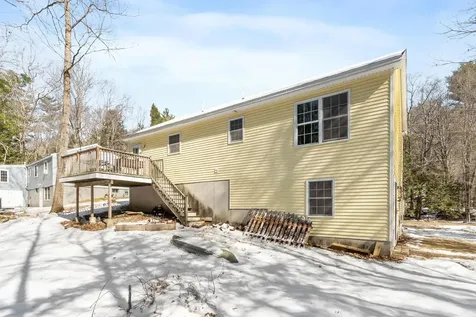 71 Windsor Way Barnstead NH 03225