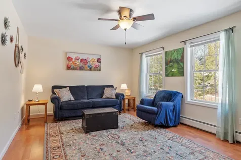 71 Windsor Way Barnstead NH 03225
