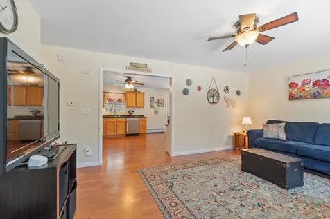 71 Windsor Way Barnstead NH 03225