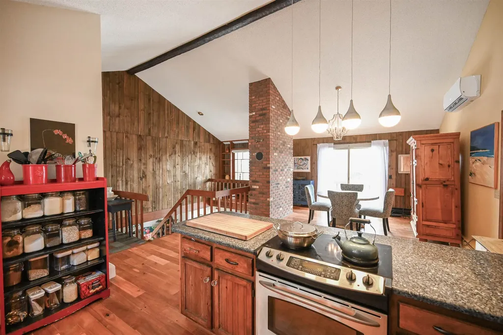 103 Silver Circle Barre Town VT 05641