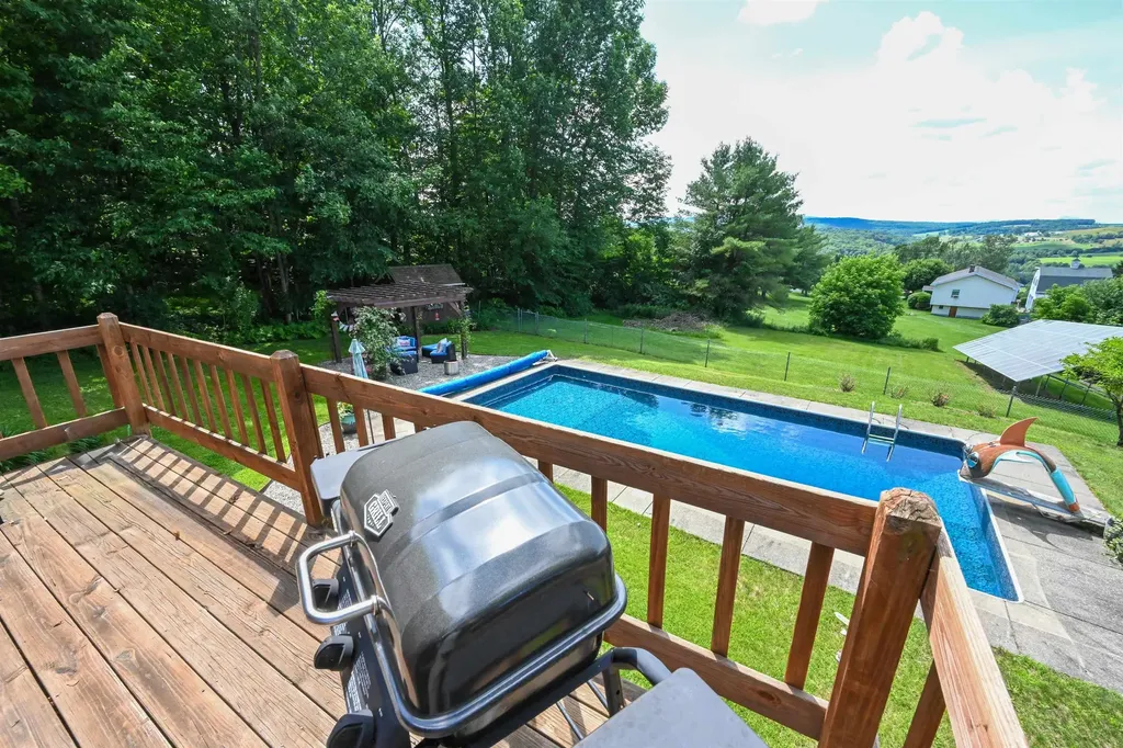 103 Silver Circle Barre Town VT 05641