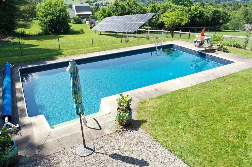 103 Silver Circle Barre Town VT 05641