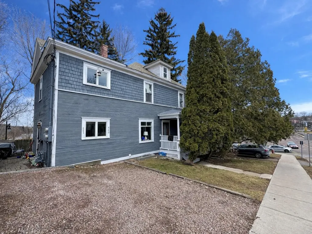 460-462 Colchester Avenue Burlington VT 05401