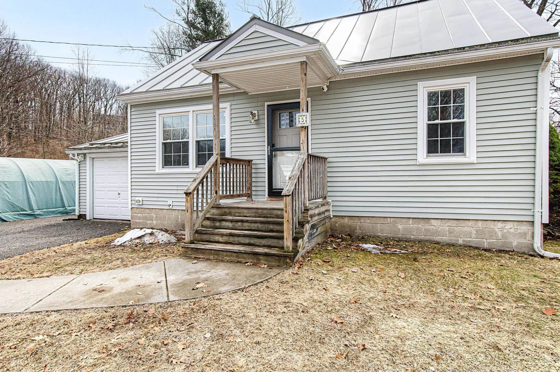 5 Button Drive Essex Junction VT 05452