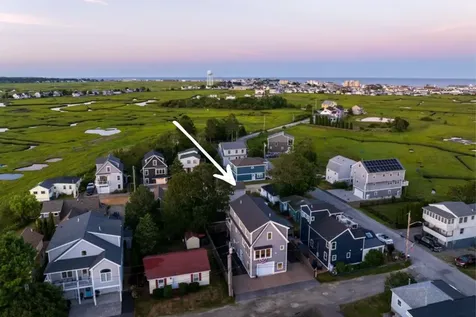 6 Cora Avenue Hampton NH 03842