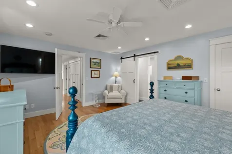 6 Cora Avenue Hampton NH 03842